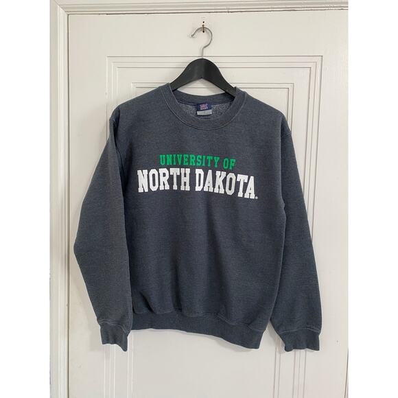 University of North Dakota Fighting Hawks Crewneck Size S - Picture 1 of 4